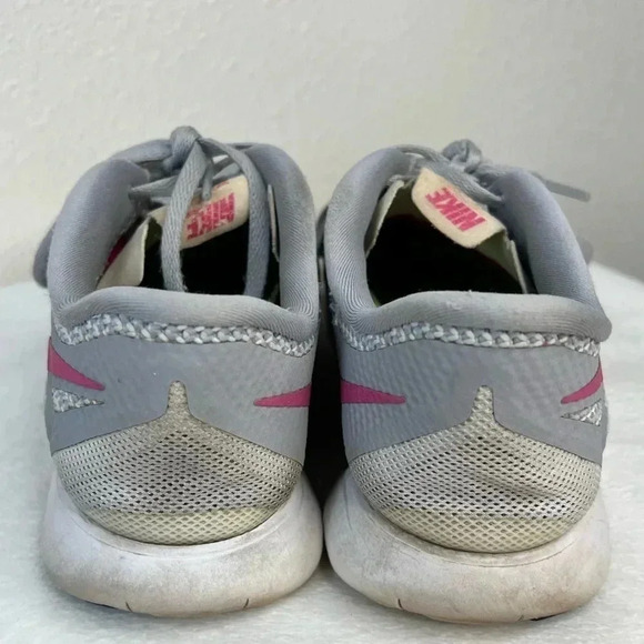 Nike Free 5.0 Wolf Grey Vivid Pink Sneakers Running Shoes Women's 6.5 - Picture 4 of 7